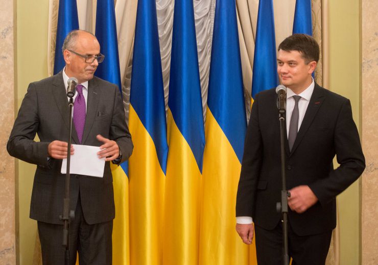 Зустріч Голови Верховної Ради України Дмитра Разумкова з Главами дипломатичних місій, акредитованих в Україні. Надзвичайний і Повноважний посол Чорногорії в Україні Любомир Мішуровіч
