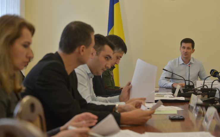 Комітет Верховної Ради України з питань соціальної політики та захисту прав ветеранів провів засідання робочої групи з доопрацювання до другого читання проекту Закону України про внесення змін до Кодексу законів про працю України щодо усунення норм, які порушують права та законні інтереси роботодавців України. Секретар Комітету з питань соціальної політики та захисту прав ветеранів Микола БАБЕНКО