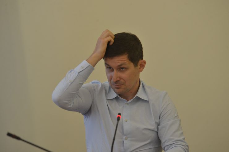 Комітет Верховної Ради України з питань соціальної політики та захисту прав ветеранів провів засідання робочої групи з доопрацювання до другого читання проекту Закону України про внесення змін до Кодексу законів про працю України щодо усунення норм, які порушують права та законні інтереси роботодавців України. Секретар Комітету з питань соціальної політики та захисту прав ветеранів Микола БАБЕНКО