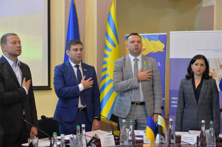 Краматорськ

Розширене засідання Комітету з питань прав людини, деокупації та реінтеграції тимчасово окупованих територій у Донецькій, Луганській областях та Автономній Республіці Крим, міста Севастополя, національних меншин і міжнаціональних відносин - щодо моніторингу дотримання прав громадян України, які проживають в районі проведення операції об'єднаних сил та на тимчасово окупованих територіях у Донецькій, Луганській областях з метою визначення першочергових законодавчих ініціатив у зазначеній сфері. Голова Комітету Дмитро Лубінець
