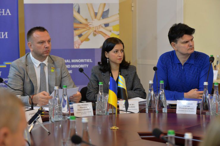 Краматорськ

Розширене засідання Комітету з питань прав людини, деокупації та реінтеграції тимчасово окупованих територій у Донецькій, Луганській областях та Автономній Республіці Крим, міста Севастополя, національних меншин і міжнаціональних відносин - щодо моніторингу дотримання прав громадян України, які проживають в районі проведення операції об'єднаних сил та на тимчасово окупованих територіях у Донецькій, Луганській областях з метою визначення першочергових законодавчих ініціатив у зазначеній сфері. Голова Комітету Дмитро Лубінець
