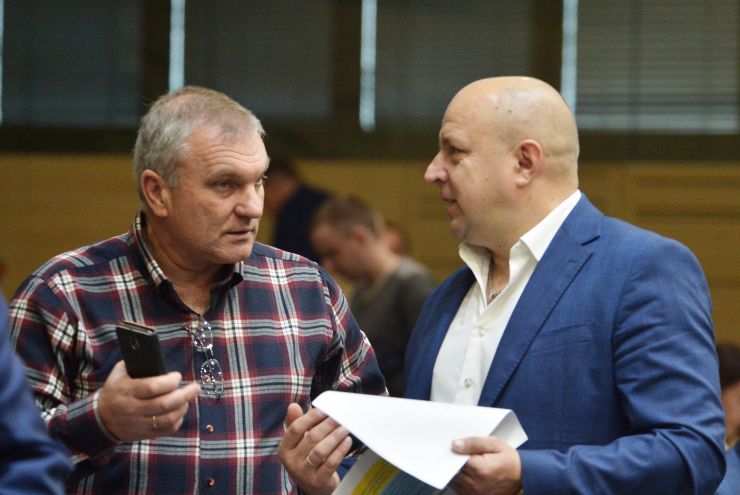 Презентація змін до Конституції України та пріоритетів Уряду щодо реформування місцевого самоврядування і територіальної організації влади в Україні. Комітет Верховної Ради України з питань організації державної влади, місцевого самоврядування, регіонального розвитку та містобудування спільно з Міністерством розвитку громад та територій України і за участі асоціацій органів місцевого самоврядування проводить Публічну презентацію змін до Конституції України та пріоритетів Уряду щодо реформування місцевого самоврядування та територіальної організації влади в Україні. Сергій Коцур голова Білокоровинської сільської ОТГ Олевського району та Віктор Шкуратівський заступник голови Брусиловської ОТГ 
