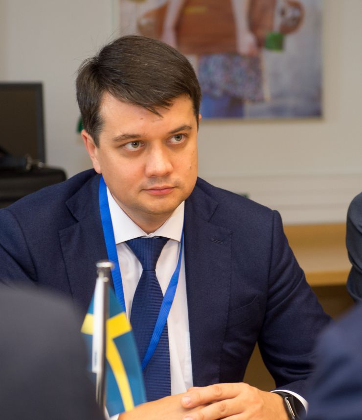 Робочий візит української делегаціі на чолі з Головою Верховної Ради України Дмитром Разумковим до Французької Республіки для участі в Європейській конференції голів парламентів держав-членів  Ради Європи. Зустріч Голови Верховної Ради України Дмитра Разумкова з Президентом Рікстагу Королівства Швеція Андреасом Норленом 