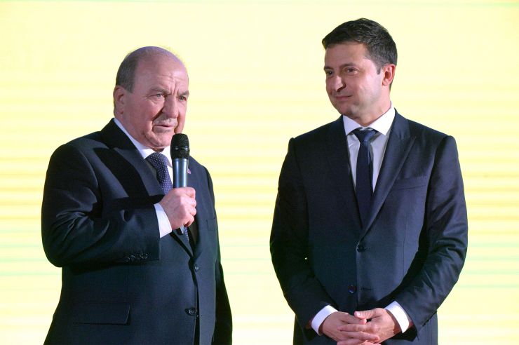 Відзначення 185-річчя Київського Національного університету ім Шевченка. Президент України Володимир Зеленський бере участь в урочистостях з нагоди 185-ї річниці Національного університету імені Шевченка в Києві -   Леоні́д Губе́рський — ректор Київського національного університету імені Тараса Шевченка