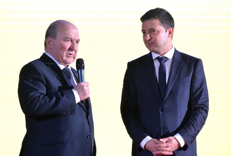 Відзначення 185-річчя Київського Національного університету ім Шевченка. Президент України Володимир Зеленський бере участь в урочистостях з нагоди 185-ї річниці Національного університету імені Шевченка в Києві -   Леоні́д Губе́рський — ректор Київського національного університету імені Тараса Шевченка