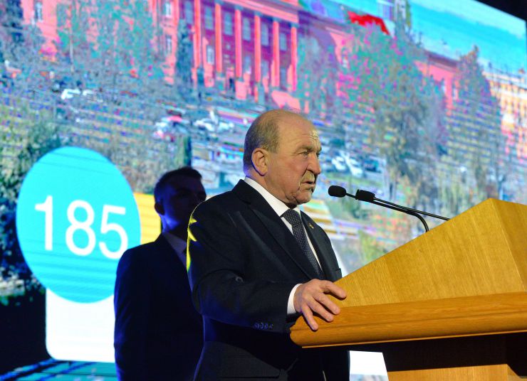 Відзначення 185-річчя Київського Національного університету ім Шевченка. Леоні́д Губе́рський— ректор Київського національного університету імені Тараса Шевченка