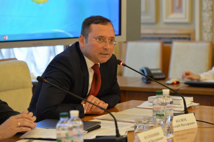 Комітет Верховної Ради України з питань освіти, науки та інновацій провів розширене засідання Комітету на тему: 
“Про стан реалізації Закону України “Про наукову і науково-технічну діяльність”. Валерій Колюх
