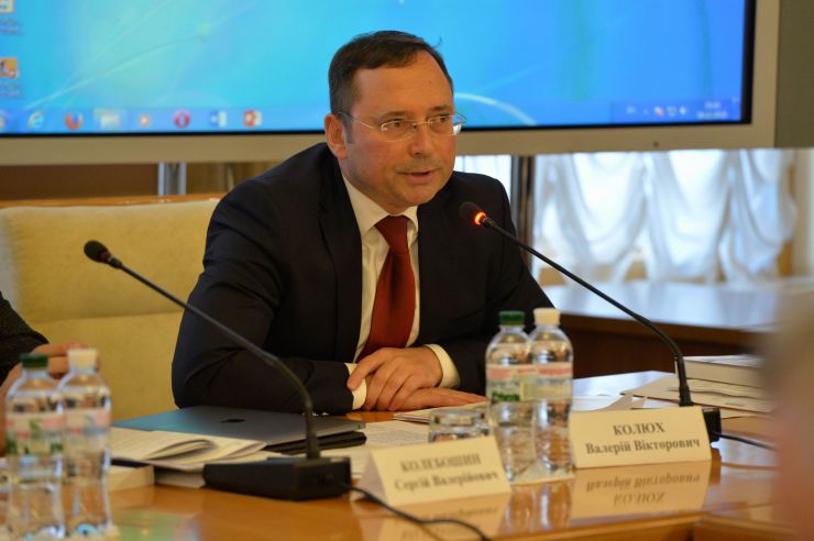 Комітет Верховної Ради України з питань освіти, науки та інновацій провів розширене засідання Комітету на тему: 
“Про стан реалізації Закону України “Про наукову і науково-технічну діяльність”. Валерій Колюх
