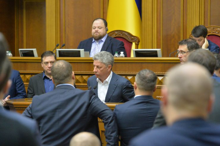 Пленарне засідання Верховної Ради України.

Народні депутати висловили свої позиції щодо розгляду законопроектів щодо обігу земель сільськогосподарського призначення, які стоять сьогодні в порядку денному. Юрій Бойко-ОПЗЖ
