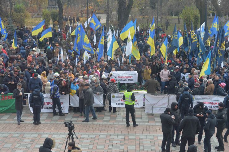 Мітинги біля Верховної Ради України проти продажу землі 