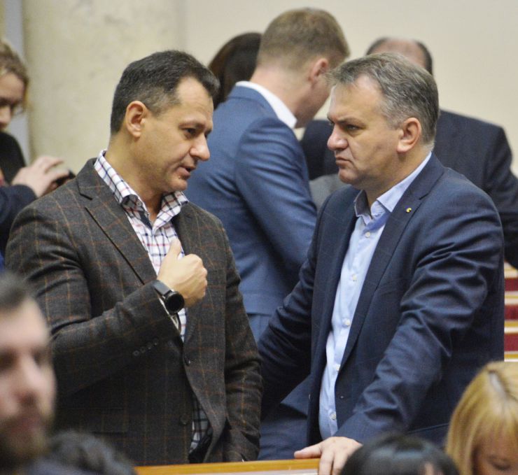 Пленарне засідання Верховної Ради України. Прийнято Державний бюджет України на 2020 рік.  Тарас Батенко ЗА Олег Синютка Б