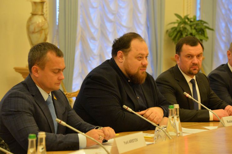 Зустріч Першого заступника Голови ВР Руслана Стефанчука з Президентом Вищого аудиторського офісу Чеської Республіки – Мілослав Кала. 
Голова бюджетного комітету ВР нар. депутат Юрій Арістов, Валерій Пацкан – Голова Рахункової палати України
