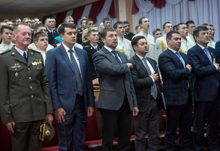 Робоча поїздка Голови Верховної Ради України Дмитра Разумкова до Дніпропетровської, Запорізької та Донецької областей. 
Запоріжжя.
Голова Верховної Ради України Дмитро Разумков ознайомився з комунальним закладом 