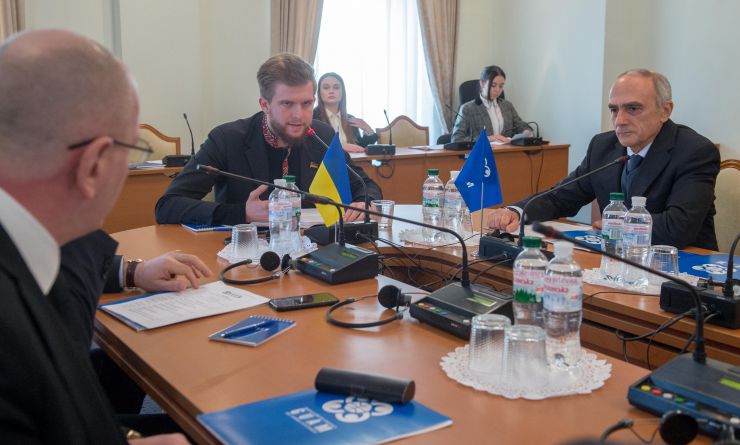 12-а сесія Парламентської асамблеї Організації за демократію та економічний розвиток – ГУАМ продовжує свою роботу у Верховній Раді України. 

Засідання Комітета ПА ГУАМ з торгово-економічних питань.
