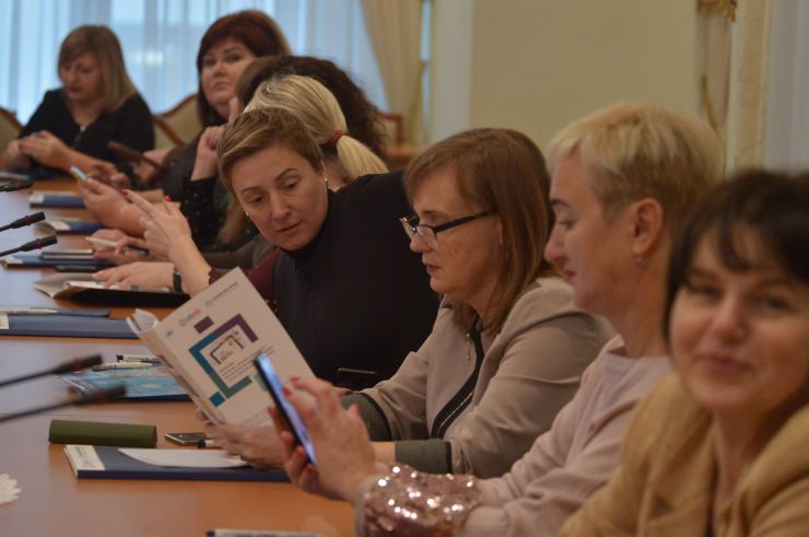 Дводенний практикум з нормотворчості для фахівців органів місцевого самоврядування з питань місцевих фінансів
Апарат Верховної Ради України спільно з Комітетом Верховної Ради України з питань організації державної влади, місцевого самоврядування, регіонального розвитку та містобудування проводить дводенний практикум з нормотворчості для фахівців органів місцевого самоврядування з питань місцевих фінансів.
