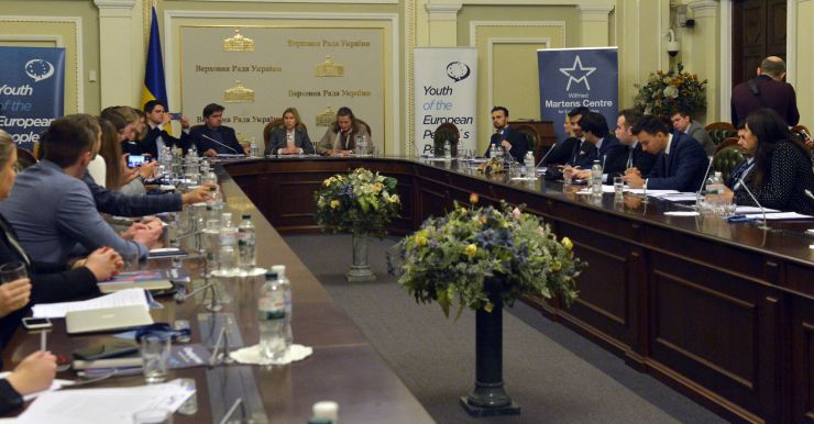 Заступник Голови Верховної Ради України Олена Кондратюк взяла участь у зустрічі з делегацією молоді Європейської народної партії