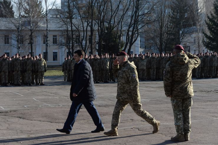 Робоча поїздка Голови Верховної Ради України Дмитра Разумкова
до Житомирської області.
Приїзд Голови Верховної Ради України Д.О.Разумкова до 95-ї окремої десантно-штурмової бригади Десантно-штурмових військ Збройних Сил України 
