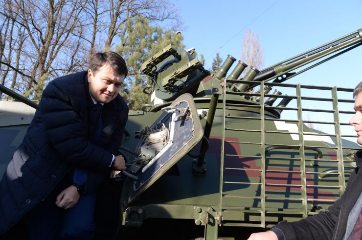Робоча поїздка Голови Верховної Ради України Дмитра Разумкова
до Житомирської області.
Приїзд Голови Верховної Ради України Д.О.Разумкова до 95-ї окремої десантно-штурмової бригади Десантно-штурмових військ Збройних Сил України 
