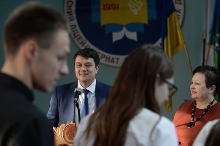 Робоча поїздка Голови Верховної Ради України Дмитра Разумкова
до Житомирської області.
 Приїзд Голови Верховної Ради України Д.О.Разумкова до комунального закладу 