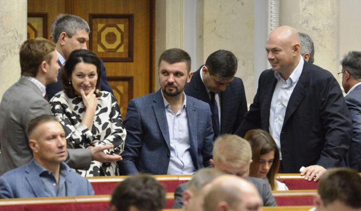 Пленарне засідання Верховної Ради України.

Національна скаутська організація Пласт передала народним депутатам України Вифлеємський вогонь миру. Під час ранкового пленарного засідання Верховної Ради члени національної скаутської організації Пласт привітали народних депутатів з прийдешніми різдвяними святами. Пластуни передали Вифлеємський вогонь Голові Верховної Ради України Дмитру Разумкову. Степан Івахів Ірина Констанкевич Ігор Гузь Ігор Палиця ЗА
