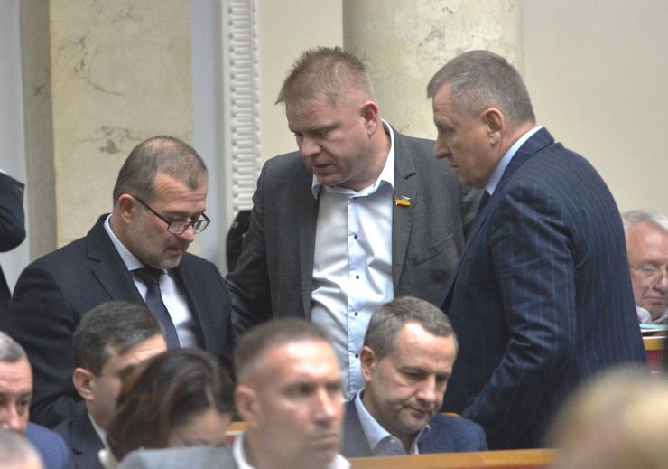 Пленарне засідання Верховної Ради України.

Проект Закону про внесення змін до Податкового кодексу України щодо удосконалення структури управління у сфері державної податкової та митної політики №2419 доповів заступник Міністра фінансів Павло Ходаковський. 
Голова Комітету з питань фінансів, податкової та митної політики Данило Гетманцев доповів рішення Комітету, який рекомендує Верховній Раді прийняти законопроект за основу.
Народні депутати взяли участь в обговоренні та за результатами голосування 341 голосом прийняли законопроект за основу. Віктор Балога Віктор М`ялик Петро Юрчишин _ЗА
