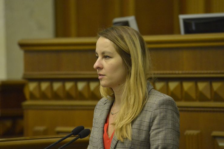 Парламентські слухання на тему: «Проблеми формування прожиткового мінімуму в України». Юлія Соколовська Міністр соціальної політики України