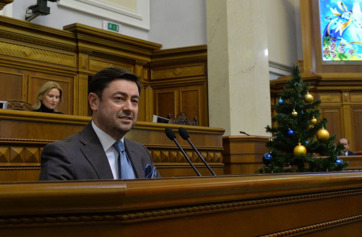 Голова Верховної Ради України Дмитро Разумков, керівництво парламента привітали колектив Апарату ВР України з Новорічними святами та вручило нагороди. Вячеслав Штучний Керівник Апарату ВР України 