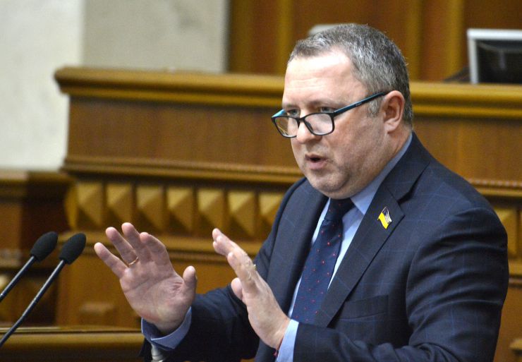 Пленарне засідання Верховної Ради України
Народні депутати хвилиною мовчання вшанували пам’ять загиблих в катастрофі авіалайнера Міжнародних авіаліній України під Тегераном 8 січня 2020 р.

Головуючий оголосив до розгляду проект Закону про внесення змін до Конституції України (щодо скасування адвокатської монополії) №1013.
Верховна Рада 295 голосами попередньо схвалила законопроект, прийнявши постанову №1013/П1. Андрій Костін СН доповідач 
