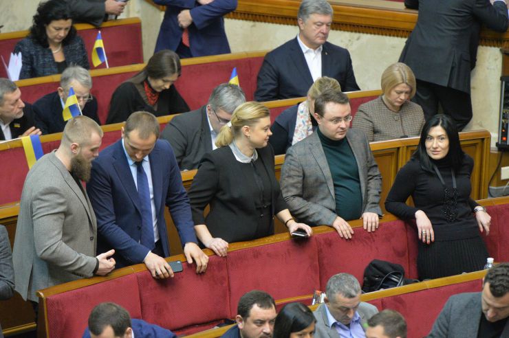 Пленарне засідання Верховної Ради України

Проект Закону про повну загальну середню освіту №0901 у другому читанні доповів заступник Голови Комітету з питань освіти, науки та інновацій Сергій Колебошин.
Після закінчення розгляду правок законопроект за результатами голосування прийнято в цілому 327 голосами «за».
