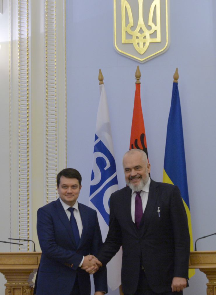 Голова Верховної Ради України Дмитро Разумков зустрівся з  Прем’єр-міністром, міністром європейських і закордонних справ Республіки Албанія, чинним Головою ОБСЄ Еді Рамою 