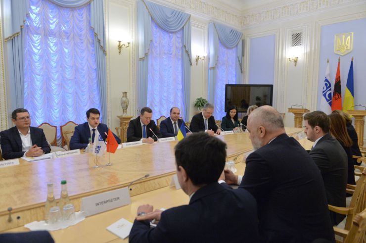 Голова Верховної Ради України Дмитро Разумков зустрівся з  Прем’єр-міністром, міністром європейських і закордонних справ Республіки Албанія, чинним Головою ОБСЄ Еді Рамою 
