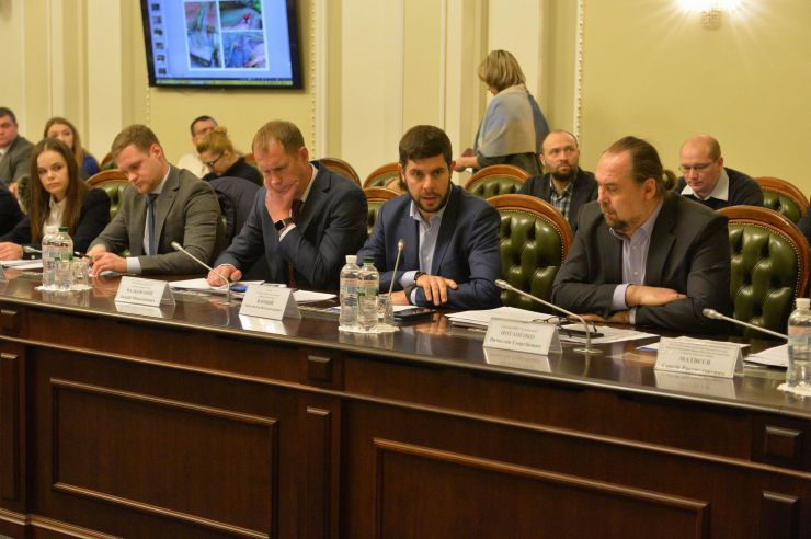 Круглий стіл за участю народних депутатів України парламентської фракції політичної партії 
