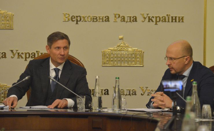 Міжфракційне депутатське об’єднання «За техногенну та екологічну безпеку в паливно-енергетичному комплексі, залізничному і трубопровідному транспорті України» провело засідання під головуванням керівника МФО Шахова Сергія  щодо стану локомотивного господарства, екологічної та техногенної безпеки на об’єктах AT «Укрзалізниця».
Керівник МФО Сергій  Шахов та член Міжфракційного депутатського об’єднання «За техногенну та екологічну безпеку в паливно-енергетичному комплексі, залізничному і трубопровідному транспорті України» Сергій Вельможний