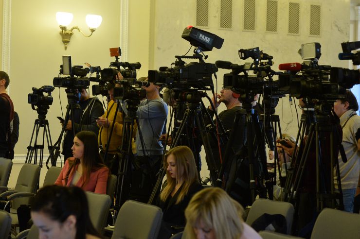 Брифінг голови ВР України Дмитра Разумкова