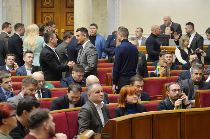 Пленарне засідання Верховної Ради України.

Проект Закону про внесення змін до деяких законодавчих актів України (щодо реформи патентного законодавства) №2259 доповіла заступник Голови Комітету з питань економічного розвитку Роксолана Підласа. За результатами голосування законопроект прийнято за основу 369 голосами.

Проект Закону про внесення змін до Лісового кодексу України щодо проведення національної інвентаризації лісів №2379 доповів народний депутат Олег Бондаренко. Він зазначив, що метою законопроекту є створення законодавчих умов впровадження в Україні національної лісової інвентаризації як нової системи збору та узагальнення даних про ліси в загальнодержавному масштабі.
Народні депутати підтримали прийняття законопроекту за основу 374 голосами.
