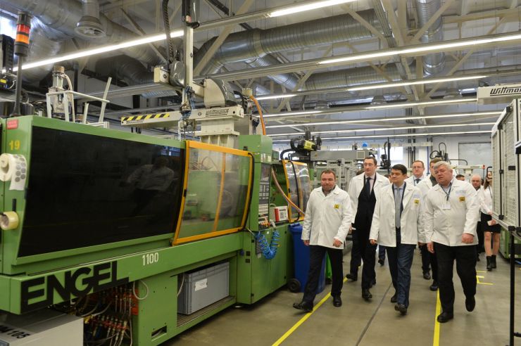 Робоча поїздка  Голови Верховної Ради України Дмитра РАЗУМКОВА до Київської та Черкаської областей. 

Приїзд Голови Верховної Ради України Д.О.РАЗУМКОВА до ТОВ 