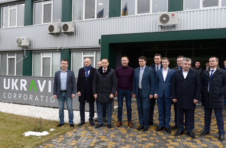 Робоча поїздка  Голови Верховної Ради України Дмитра РАЗУМКОВА до Київської та Черкаської областей. ТОВ 