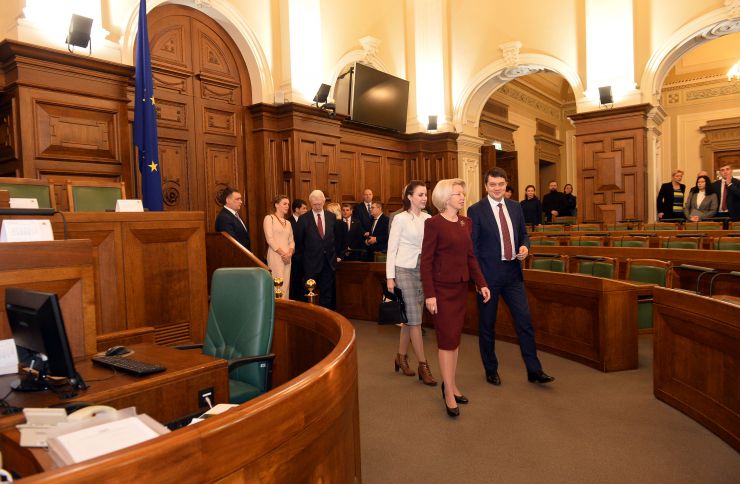 Офіційний візит Голови Верховної Ради України Дмитра Разумкова в Латвію.

Голова Верховної Ради України Дмитро Разумков зустрівся з Кріш'янісом Каріньшем, Прем’єр-міністром Латвії
