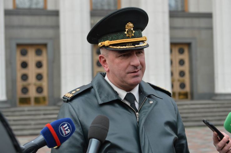 Урочистий захід з нагоди започаткування традиції несення Почесної варти Національної гвардії України біля Верховної Ради України, який супроводжувався урочистим підняттям Державного прапора України.
Несення Почесної варти Національної гвардії України та підняття Державного прапору перед будівлею Верховної Ради України стане постійним церемоніалом вшанування державних символів у вихідні та святкові дні. 
У заході взяли участь: Голова Верховної Ради України Дмитро Разумков, Керівник Апарату Верховної Ради України Вячеслав Штучний, міністр внутрішніх справ Арсен Аваков, командувач Національної гвардії Украіни Микола Балан, народні депутати України, представники громадськості.
