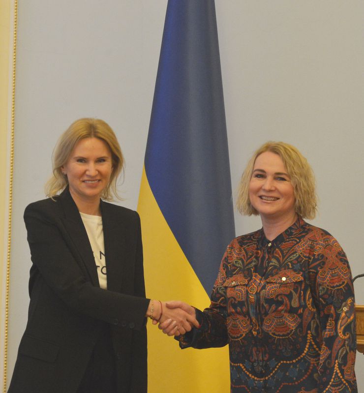 Зустріч заступника Голови Верховної Ради України Олени Кондратюк із Головою Комітету з питань оборони Палати депутатів Парламенту Чеської Республіки Яною Черноховою