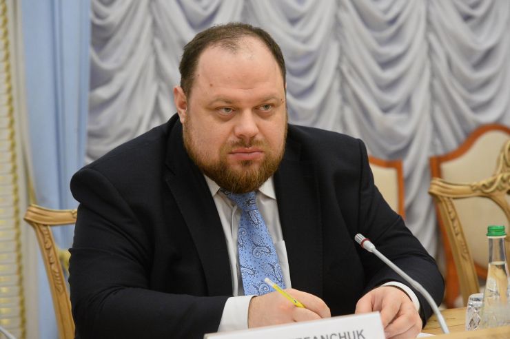 Голова Верховної Ради України Дмитро Разумков провів зустріч з Президентом Європейського Парламенту 2002-2004 років Петом Коксом.

 В зустрічі також взяли участь Перший заступник Голови Верховної Ради України Руслан Стефанчук, Заступниця Голови Верховної Ради України Олена Кондратюк.
