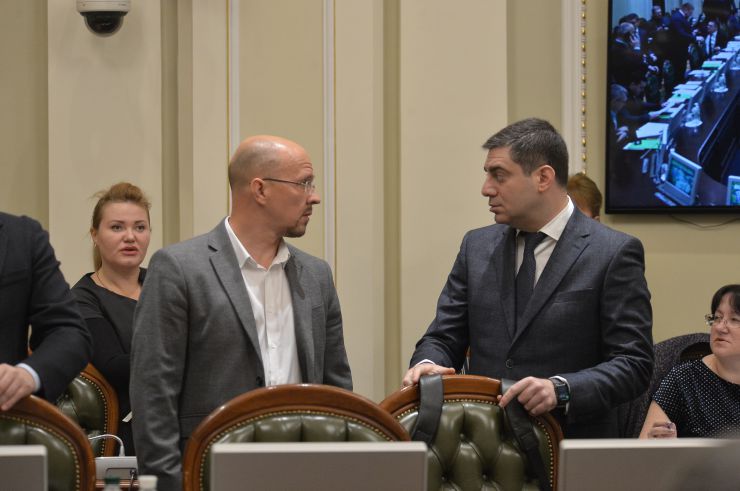Засідання Погоджувальної ради у Верховній Раді України. Сергій Вельможний ДОВІРА Дмитро Лубiнець ЗА