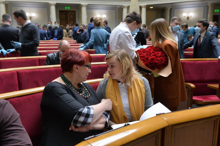 Позачергове пленарне засідання Верховної Ради України дев’ятого скликання.