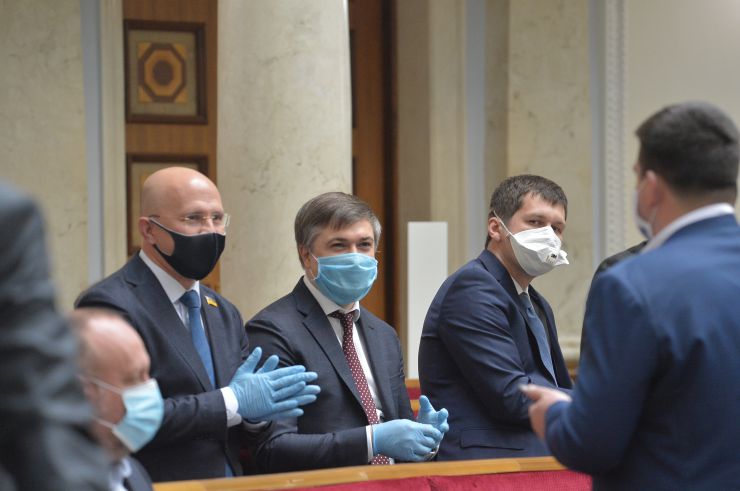 Позачергове пленарне засідання Верховної Ради України дев’ятого скликання.

Народні депутати 295-ма голосами прийняли за основу проект Закону «Про внесення змін до деяких законів України щодо безпеки використання ядерної енергії» (№2372). Також було прийнято рішення про скорочення термінів подання альтернативних законопроектів.

Народні депутати 321 голосом включили до порядку денного проект Закону «Про внесення змін до Кодексу України про адміністративні правопорушення щодо штрафних балів» (№2809). Законопроект розглядався без обговорення.

