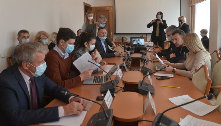 Під час засідання Комітету Верховної Ради України з питань освіти, науки та інновацій, на якому, зокрема, розглядався Проект Закону про внесення змін до Закону України “Про вищу освіту” щодо покращення соціально-економічного становища студентів в Україні. 
