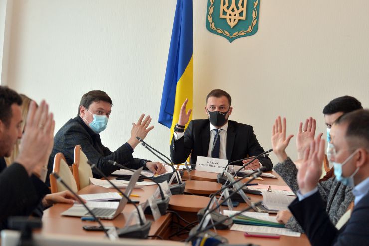 Голова Комітету Верховної Ради України з питань освіти, науки та інновацій Сергій Бабак під час засідання комітету, на якому, зокрема, розглядався Проект Закону про внесення змін до Закону України “Про вищу освіту” щодо покращення соціально-економічного становища студентів в Україні. 