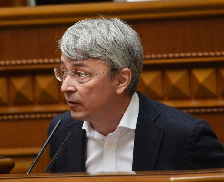 Ранкове пленарне засідання Верховної Ради України.
Міністр культури та інформаційної політики України Олександр Ткаченко.  