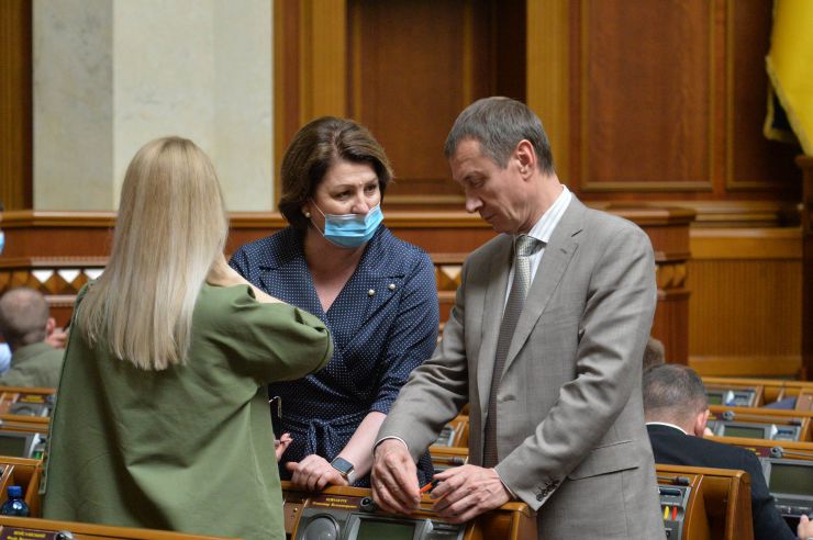 Голова Верховної Ради України Дмитро Разумков відкрив ранкове засідання. 
Головуючий нагадав, що до повноважень Верховної Ради належить розгляд та прийняття рішення щодо схвалення Програми діяльності Кабінету Міністрів. 
Головуючий поінформував про порядок розгляду питання і надав слово для виступу Прем'єр-міністру України Денис Шмигалю, який представив Програму діяльності Кабінету Міністрів України.
За результатами обговорення головуючий поставив на голосування проект Постанови про Програму діяльності Кабінету Міністрів України. Народні депутати не підтримали проект Постанови («за» - 207 голосів).
