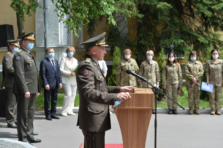 У Києві урочисто відкрили пам’ятник військовим медикам у найстарішому державному медичному закладі України - Національному військово-медичному клінічному центрі 