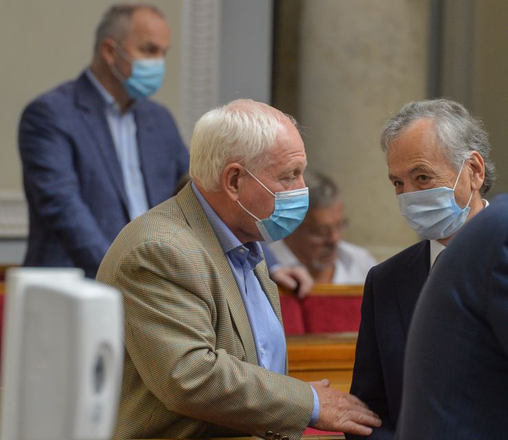 Ранкове пленарне засідання Верховної Ради України.

Голова Верховної Ради України Дмитро Разумков відкрив ранкове засідання. 
Головуючий також оголосив про створення у Верховній Раді міжфракційного депутатського об’єднання 